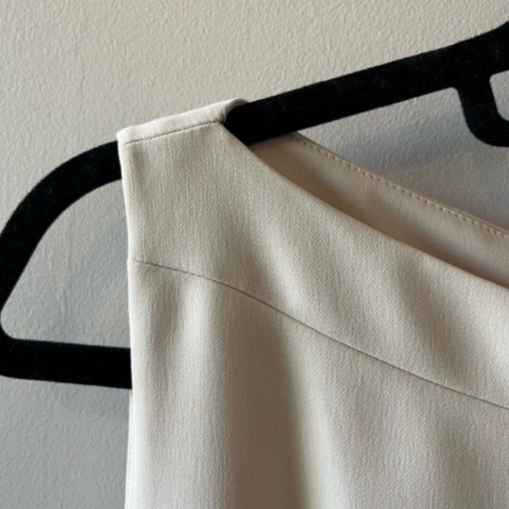YANSI FUGEL Microfiber Stretch Sleeveless Knee Length Beige Crepe Dress Size 10 - Picture 2 of 6